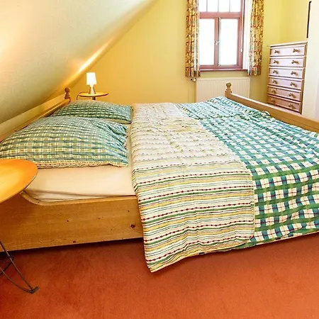 Ferienhaussiedlung Strandperlen Buchenhof 4a * Wustrow (Fischland)