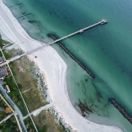 Ferienhaussiedlung Strandperlen Buchenhof 4a * Wustrow (Fischland)